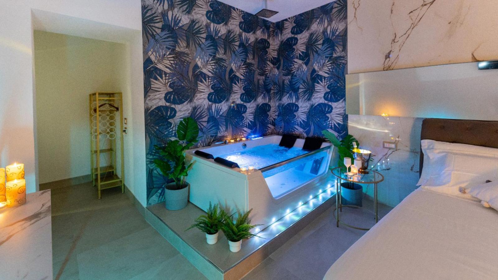 Mazzini Luxury Jacuzzy Guest house